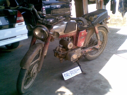 YL2 #433 สีแดง แห้งๆ เครื่องดี มีทบ. - นัดเชียงใหม่ YL2 #433 สีแดง แห้งๆ เครื่องดี มีทบ. - นัดเชียงใหม่