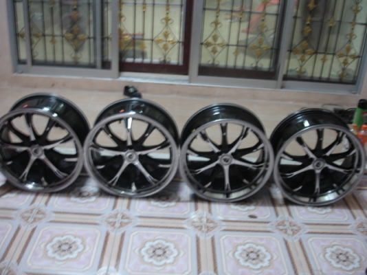 ล้อ เเนว vip17x7.5 4รู100 et42 สภาพสวยมาก