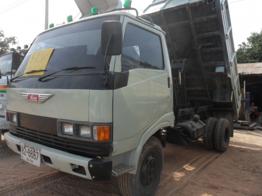 HINO KM 777