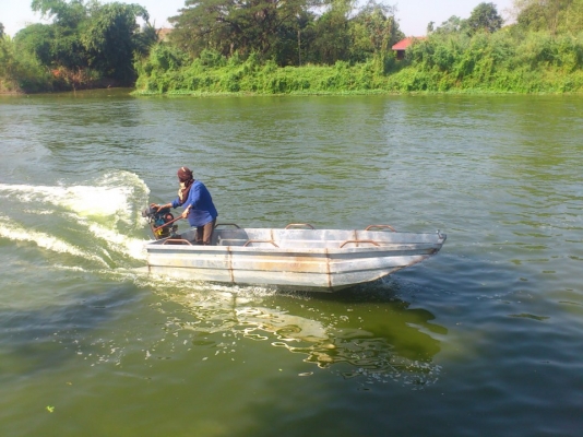 เครื่องเรือ หางสั้น หางยาว ตกปลา เรือท้องแบน