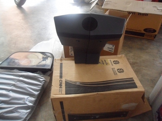 ขาย ฝาครอบคอพวงมาลัย  NH40 ทุกรุ่น แท้ชุดละ3,600บาท