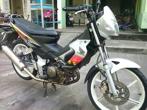 ขายด่วน!!! SONIC ล้อแม็คแท้ เครื่องแน่นแรง สตาร์ทครั้งเดียวติด เล่มภาษีครบพร้อมใช้