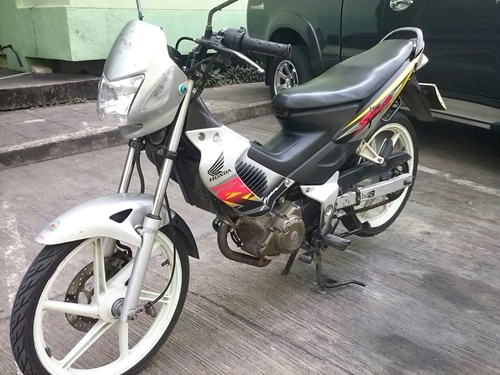 ขายด่วน!!! SONIC ล้อแม็คแท้ เครื่องแน่นแรง สตาร์ทครั้งเดียวติด เล่มภาษีครบพร้อมใช้