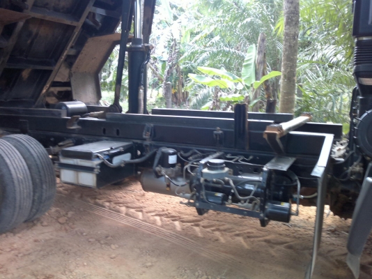 รถฮีโน่ 6 ล้อดั๊ม FC9J  175 แรงม้า ปี 53  รถวิ่ง 80000 ซม. สนใจติดต่อ 081 - 6079515