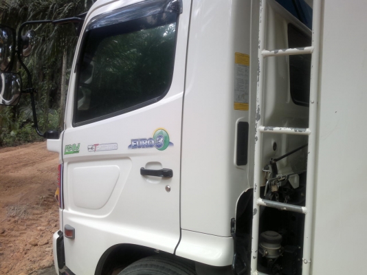 รถฮีโน่ 6 ล้อดั๊ม FC9J  175 แรงม้า ปี 53  รถวิ่ง 80000 ซม. สนใจติดต่อ 081 - 6079515