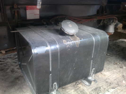 รถฮีโน่ 6 ล้อดั๊ม FC9J  175 แรงม้า ปี 53  รถวิ่ง 80000 ซม. สนใจติดต่อ 081 - 6079515