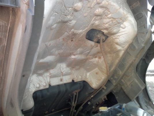 รถฮีโน่ 6 ล้อดั๊ม FC9J  175 แรงม้า ปี 53  รถวิ่ง 80000 ซม. สนใจติดต่อ 081 - 6079515