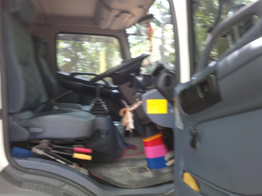 รถฮีโน่ 6 ล้อดั๊ม FC9J  175 แรงม้า ปี 53  รถวิ่ง 80000 ซม. สนใจติดต่อ 081 - 6079515