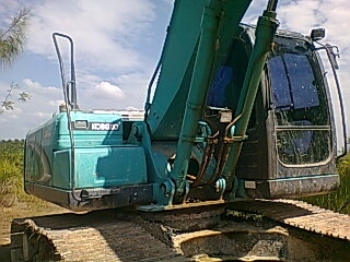 ขายรถKOBELCO SK 200-8 YN 11 4xxx ชั่วโมงสวยๆเดิมๆ สนใจโทร 0819701072
