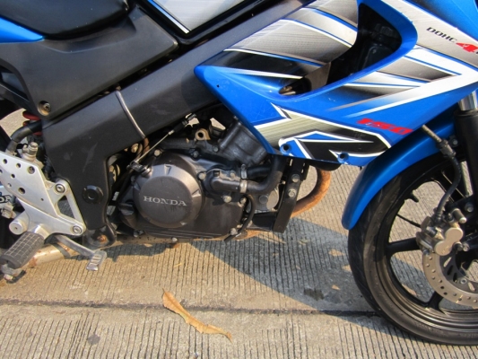 ขาย CBR ปี49 ไมเหลืองกุญแจใหญ่เครื่องดีแน่นๆ ชุดโอนครบ