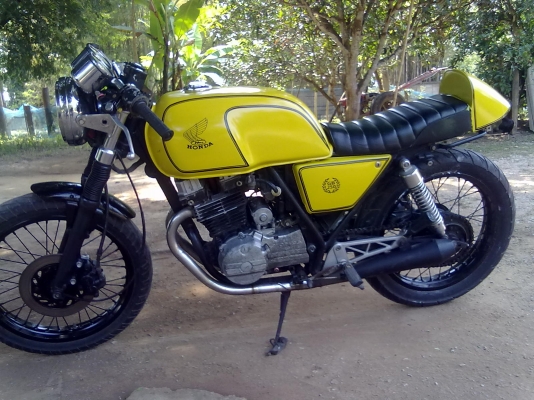 ขายคลับแมน250cafe racer เครื่องดี 140+ ตัวแรง ขับนิ่ม อะไหล่เดิมมี iv-สพม 39000