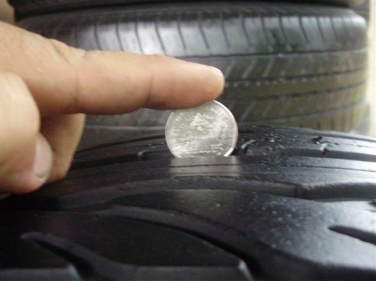 ขายยาง Dunlop SP Sport 01 Runflat 245/40/18 ปี 09 1คู่ 2,000