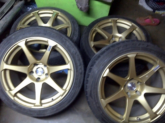 แม็กซ์ขอบ18 หน้า9นิ้ว หลัง10นิ้ว พร้อมยางดอกเต็มๆ แม็กซ์ขอบ18 หน้า9นิ้ว หลัง10นิ้ว พร้อมยางดอกเต็มๆ