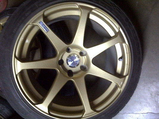 แม็กซ์ขอบ18 หน้า9นิ้ว หลัง10นิ้ว พร้อมยางดอกเต็มๆ แม็กซ์ขอบ18 หน้า9นิ้ว หลัง10นิ้ว พร้อมยางดอกเต็มๆ