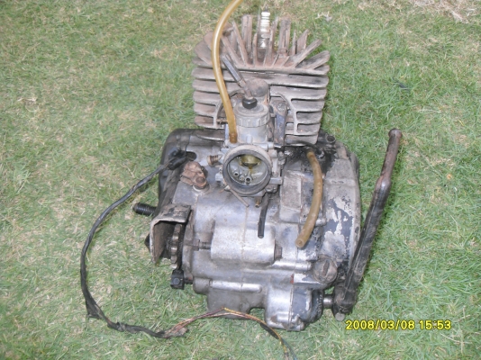 ขายเครื่องdt125คันเกียร์+คันสตาร์ท+แกนสเตอร์ไม่เชื่อม พร้อมคาร์บูแท้