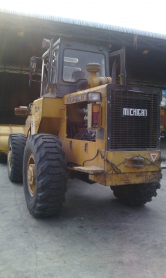 รถตัก  TCM  เครื่อง  175  แรง   เครื่องดี  สภาพพร้อมใช้งาน