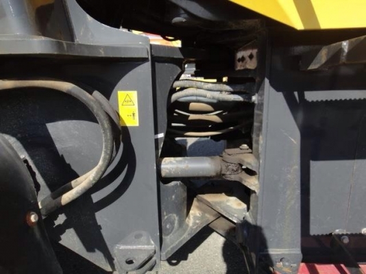 ขาย รถตัก KOMATSU WA320-5 นำเข้าจากญี่ปุ่น 090-986-2521 อ๊อบ