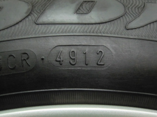 ขายล้อแม็ก HONDA JAZZ พร้อมยางขอบ 15 ราคาถูกๆ ขายล้อแม็ก HONDA JAZZ พร้อมยางขอบ 15 ราคาถูกๆ
