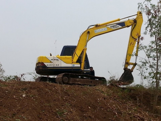 ขายแบคโคKOBELCO 120-3 มาร์คที เครื่องดี ช่วงล่างดี โซ่ดี บูมอาร์มสวย ไม่เยิ้ม ไม่โหลด สภาพพร้อมใช้งาน เอกสารพร้อมโอน สนใจโทร 090-8588220คุณนะ 093-3258446คุณบิวตี้ ID:narong498 หรือ www.truck.in.th/498 หรือfb:ณรงค์ ซื้อขายรถมือสอง(เว็บไซต์ส่วนตัว)