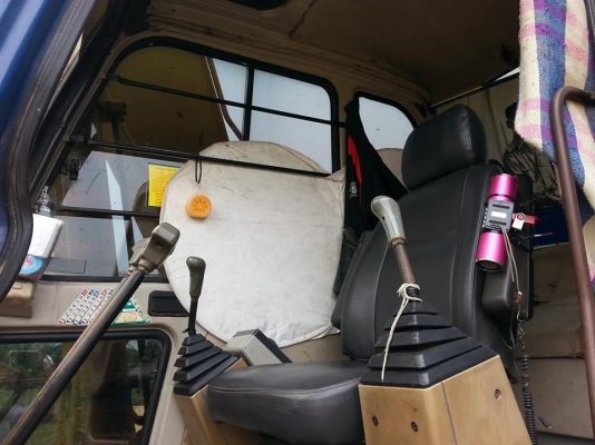 ขายแบคโคKOBELCO 120-3 มาร์คที เครื่องดี ช่วงล่างดี โซ่ดี บูมอาร์มสวย ไม่เยิ้ม ไม่โหลด สภาพพร้อมใช้งาน เอกสารพร้อมโอน สนใจโทร 090-8588220คุณนะ 093-3258446คุณบิวตี้ ID:narong498 หรือ www.truck.in.th/498 หรือfb:ณรงค์ ซื้อขายรถมือสอง(เว็บไซต์ส่วนตัว)