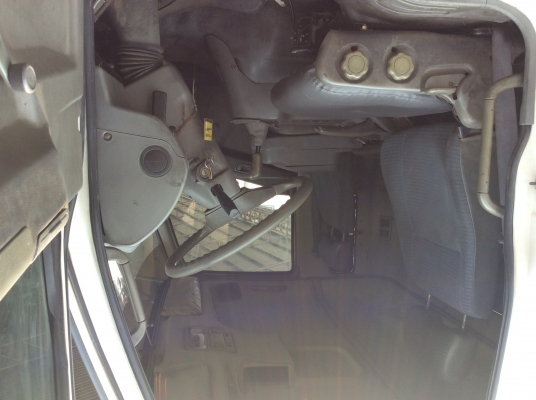 ขาย รถนำ้มัน FN617 เพลาเดียว 230 แรงม้า ปี 2549 ราคา 950,000