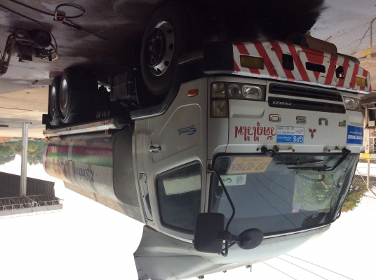 ขาย รถนำ้มัน FN617 เพลาเดียว 230 แรงม้า ปี 2549 ราคา 950,000