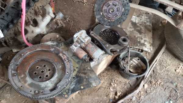 ขายเกียร์ 6ล้อนิสสัน มีสโลร์ปายเกียร์