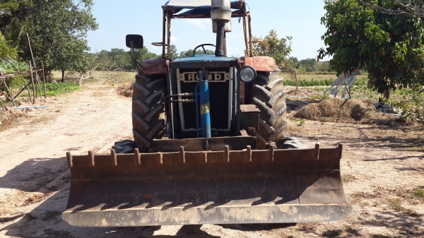 ขายรถไถฟอร์ด 6600 แท้ T3 สภาพดี เครื่องแน่น เสียงเพราะ ใช้งานได้ทุกระบบ ไม่มีเล่ม สัญญาซื้อขาย