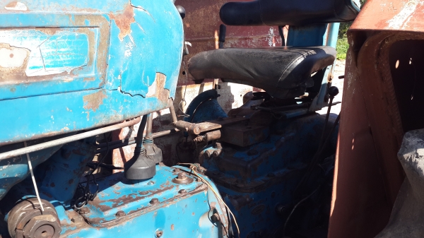 ขายรถไถฟอร์ด 6600 แท้ T3 สภาพดี เครื่องแน่น เสียงเพราะ ใช้งานได้ทุกระบบ ไม่มีเล่ม สัญญาซื้อขาย