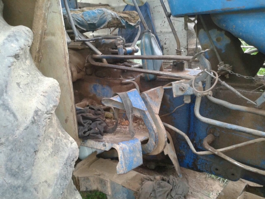 ขายรถไถฟอร์ด 6610 เสื้อลาย เอกสารเล่มทะเบียนครบ อุปกรณ์ ผาน 3 และผานดันหน้าครับ ขายรถไถฟอร์ด 6610 เสื้อลาย เอกสารเล่มทะเบียนครบ อุปกรณ์ ผาน 3 และผานดันหน้าครับ