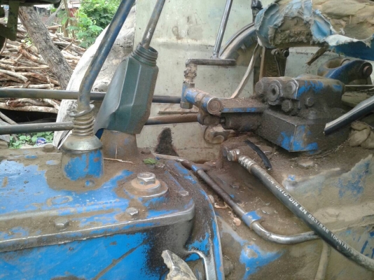 ขายรถไถฟอร์ด 6610 เสื้อลาย เอกสารเล่มทะเบียนครบ อุปกรณ์ ผาน 3 และผานดันหน้าครับ ขายรถไถฟอร์ด 6610 เสื้อลาย เอกสารเล่มทะเบียนครบ อุปกรณ์ ผาน 3 และผานดันหน้าครับ