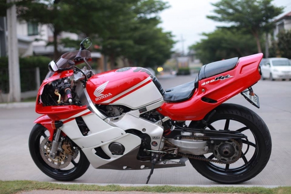 ปรับราคาเหลือ79,000!!!!!CBR400 ทะเบียนแท้
