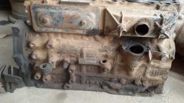 ขายคัสฃี isuzu tld 6 ล้อ พร้อมทะเบียน