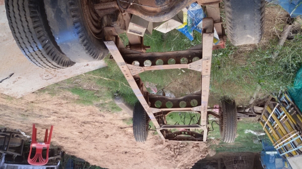 ขายคัสฃี isuzu tld 6 ล้อ พร้อมทะเบียน