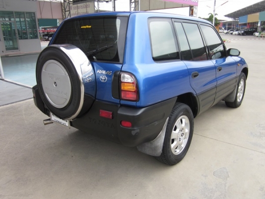 Toyota RAV4 มือเดียว รถไม่มีอุบัติเหตุ เดิมทั้งคัน Toyota RAV4 มือเดียว รถไม่มีอุบัติเหตุ เดิมทั้งคัน