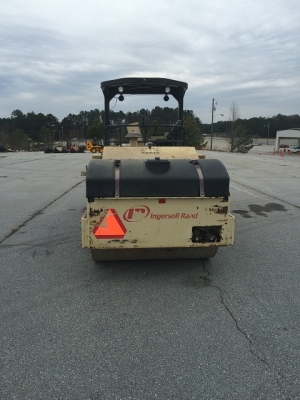 รถบด (10t) INGERSOLL RAND DD90   2007yr  Tel : 098-858-5524 สามภพ ครับ