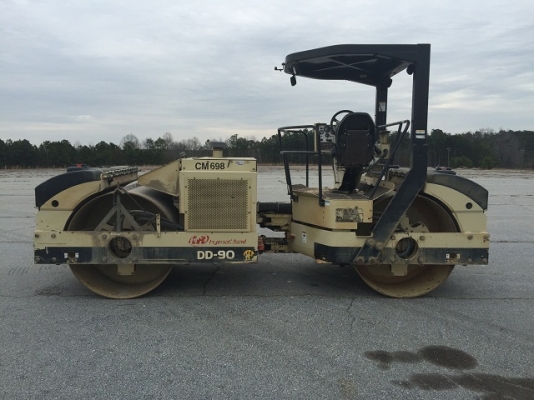 รถบด (10t) INGERSOLL RAND DD90   2007yr  Tel : 098-858-5524 สามภพ ครับ