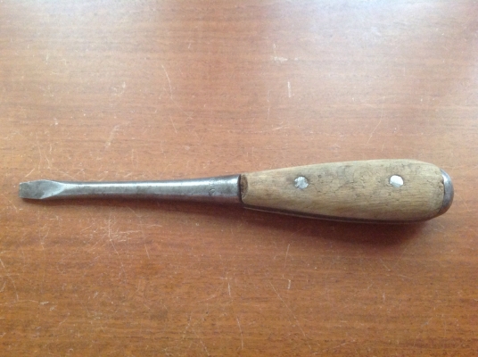 ขายไขควงโบราณ 8 1/2" ขายไขควงโบราณ 8 1/2"