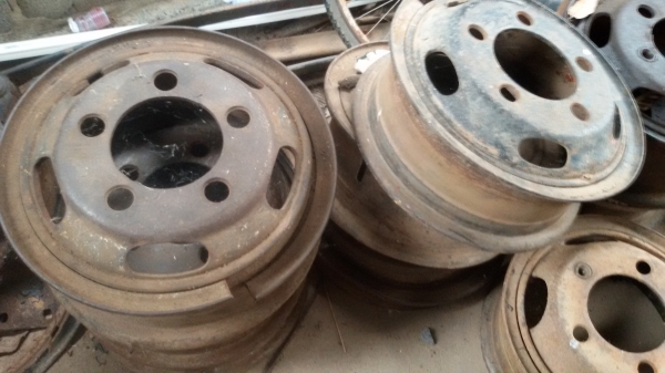 ขายกะทะ 6 ล้อพร้อมยาง