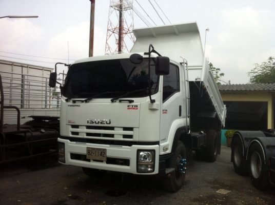 ISUZU 6ล้อดั๊ม ปี54 240แรง