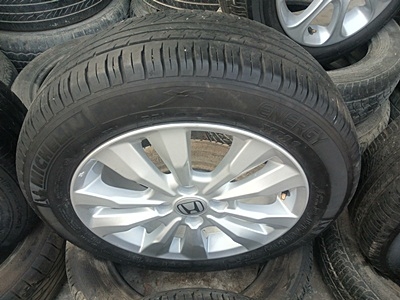 ขายล้อแม็กHONDA CITYขอบ15 ยางปี 13   4 ล้อ