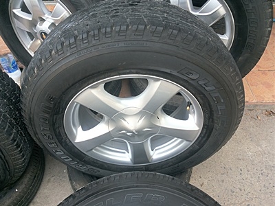 ขายล้อแม็กISUZU All New ขอบ17ยาง255/65/17 ปี2813  4 ล้อ