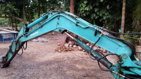 ขายรถขุดเล็ก แมคโครเล็ก komatsu pc30-7 สภาพพร้อมใช้ ขายรถขุดเล็ก แมคโครเล็ก komatsu pc30-7 สภาพพร้อมใช้