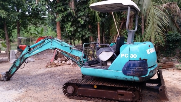 ขายรถขุดเล็ก แมคโครเล็ก komatsu pc30-7 สภาพพร้อมใช้ ขายรถขุดเล็ก แมคโครเล็ก komatsu pc30-7 สภาพพร้อมใช้