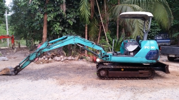 ขายรถขุดเล็ก แมคโครเล็ก komatsu pc30-7 สภาพพร้อมใช้ ขายรถขุดเล็ก แมคโครเล็ก komatsu pc30-7 สภาพพร้อมใช้