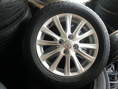 ขายล้อแม็กTOYOTA VIOS12 ก้านยางDUNLOP ปี13 4 ล้อ ขายล้อแม็กTOYOTA VIOS12 ก้านยางDUNLOP ปี13 4 ล้อ