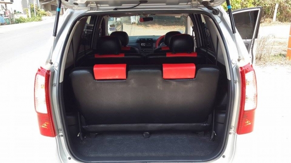 ขาย Toyota avanza ปี 49 สีบรอนซ์เงินสวยๆ ติดแก็ส lpg ราคา 195,000 บาท ++++++++