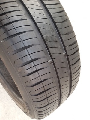 ขายยาง185/55/15 ปี 1712  MICHERLIN ENERGY XM2  4 เส้น