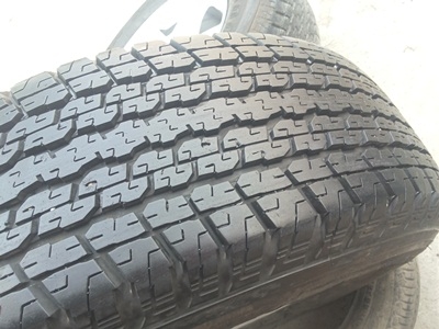 ขายยาง255/65/17 ปี 2813 BRIDGESTONE DUELER HT 684 4 เส้น  ไม่มีกินข้างตามรูปแน่นอนใช้กันยาวๆ75-80\%  สภาพสวยดอกเยอะสวยตามรูปล้อไม่มีช้อม ปิ่น ดุ้ง ราคา พร้อมเปลี่ยน ถ่วง  (ส่งต่างจังหวัด)   รัก 0851612347   LINE**ID  rukitsarr     *** สำหรับลูกค้าที่ไม่ได้