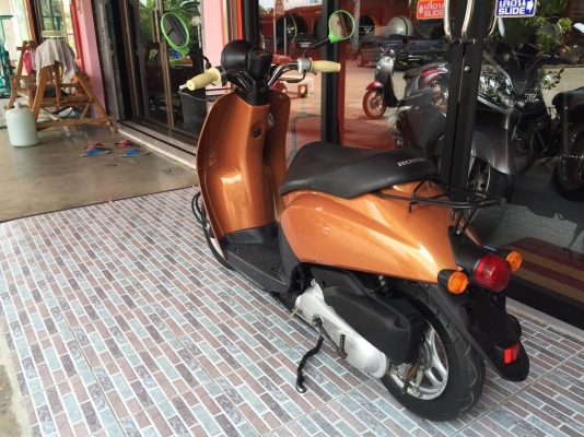 ธารนนทบุรี//ขาย honda today 50 cc 4 จังหวะ สภาพสวย ระบบเครื่อง ระบบไฟสมบูรณ์ทุกจุด ราคา 19,000 บาท